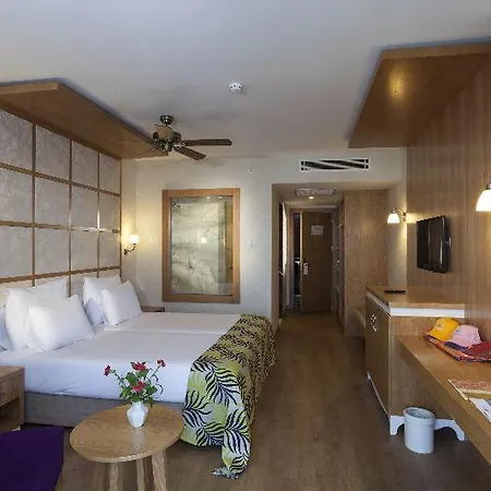 فندق Defne Defnem 5*